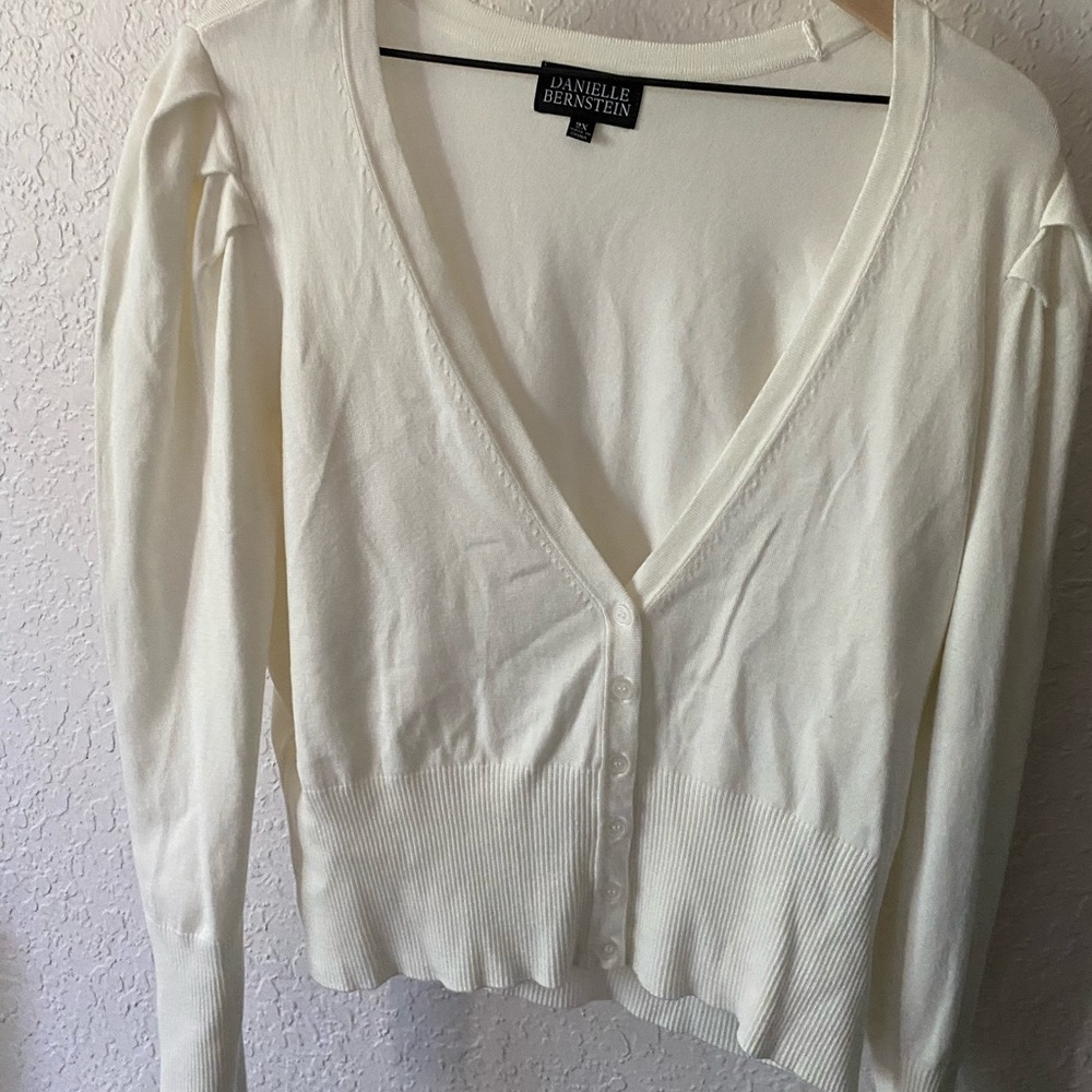 white cardigan, puff sleeve